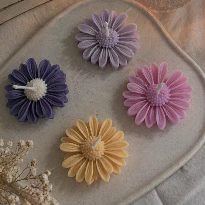 Daisy Bloom Glass Soy Wax Candle(set of 6)